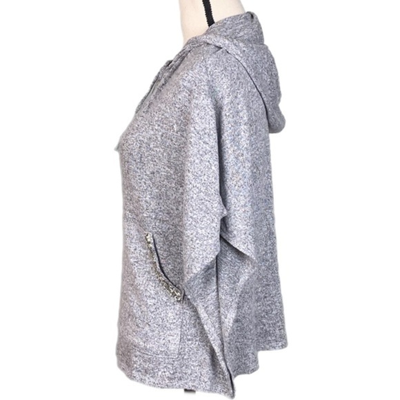 JUICY COUTURE heather grey butterfly, hooded top with rhinestone trim. XS. EUC - Picture 5 of 11